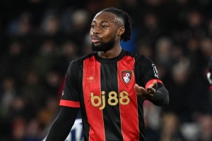 世预赛买球-斯洛特称赞塞梅尼奥：他不仅是一名出色的球员，心理上也非常强大